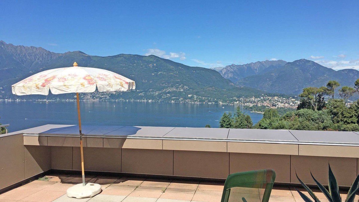 San Nazzaro Apartment | Apartment with large terrace and barbecue area in a quiet location with panoramic views