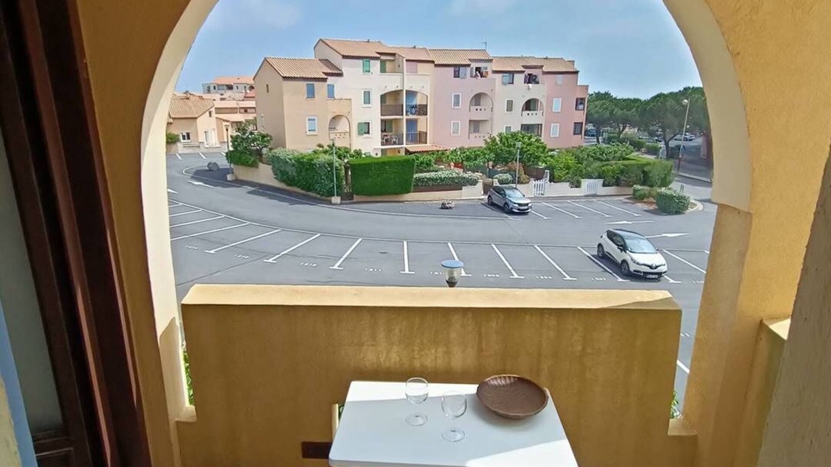Saint-Pierre-la-Mer Apartment | Apartment with Pool and Tennis Saint Pierre La Mer 4TMED207I