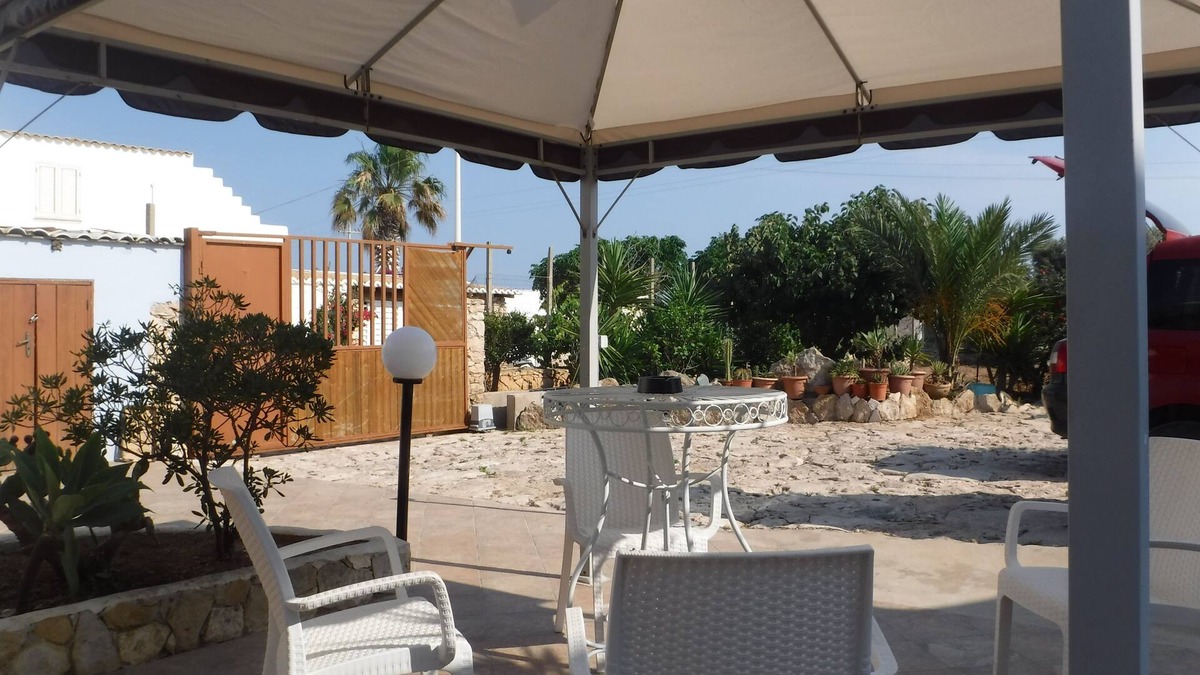 Lampedusa Apartment | Apartment with garden 2