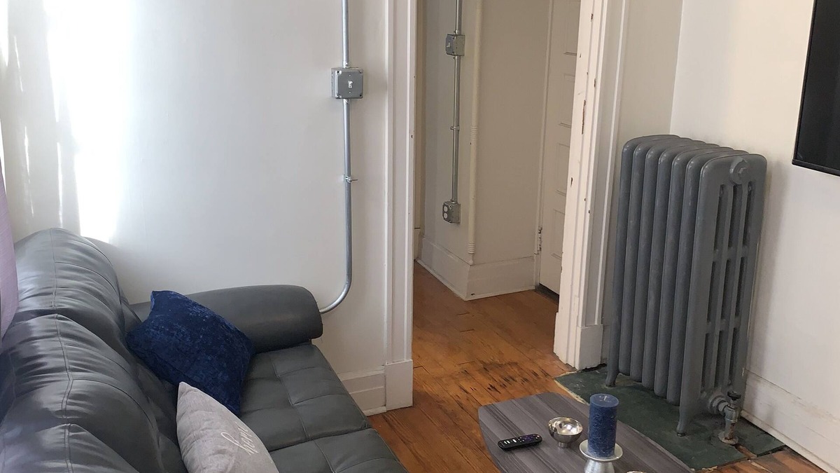 Walnut Hills Apartment | Apartment- Walnut Hills Business District