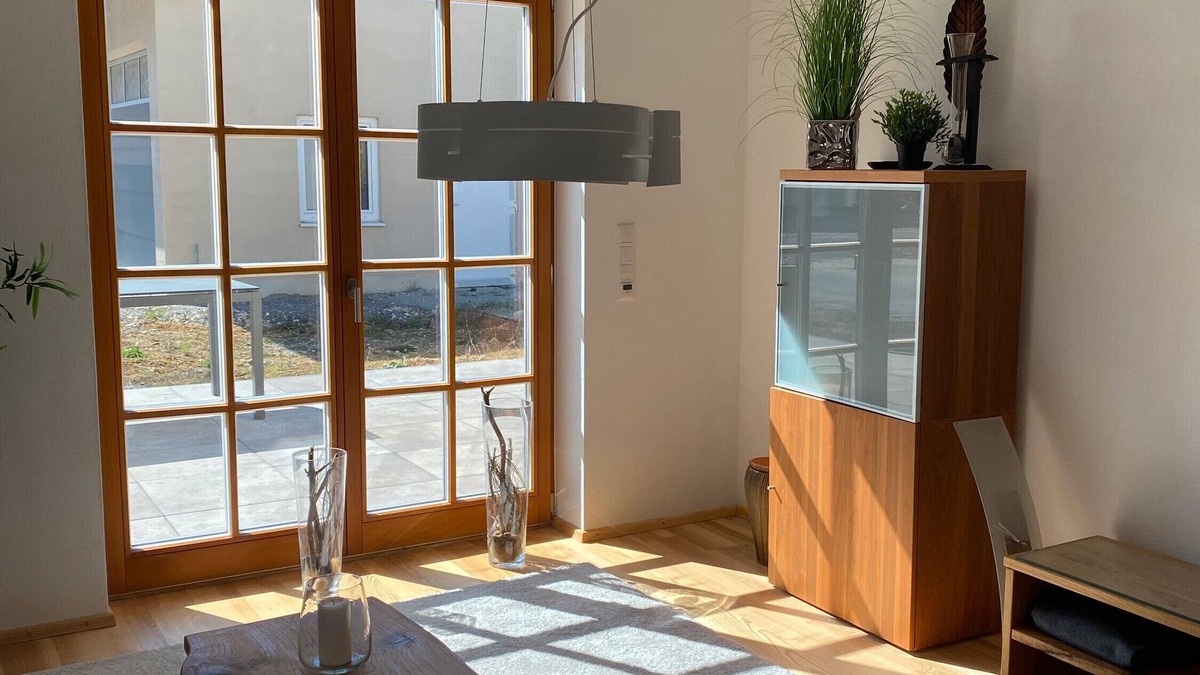 Holzheim a. Forst Apartment | Apartment 'Wein' with Private Terrace, Shared Garden and Wi-Fi