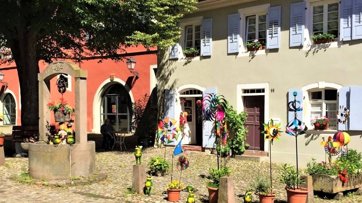 Burkheim Apartment | Apartment 'Wein- Und Vesperstube' with Private Terrace and Wi-Fi