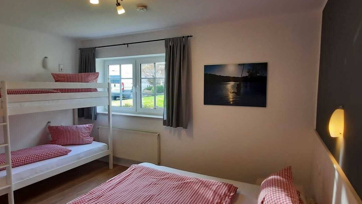 Finnentrop Apartment | Apartment 'Weinlaube' with Private Terrace, Shared Garden and Wi-Fi