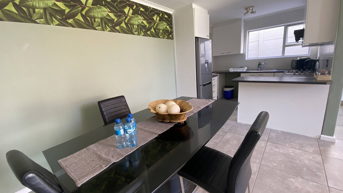 West Beach Apartment | Apartment! Welcome to our charming guesthouse in Cape Town!