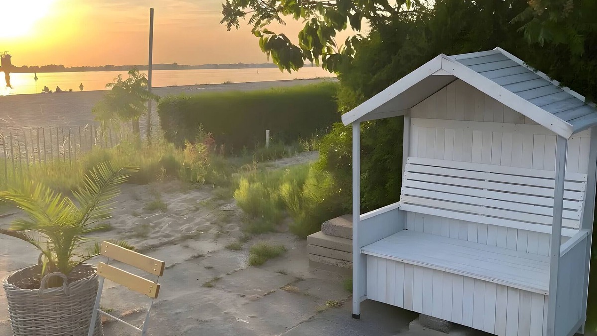 Hagen im Bremischen Apartment | Apartment 'Weserstrand' with Private Garden and Wi-Fi