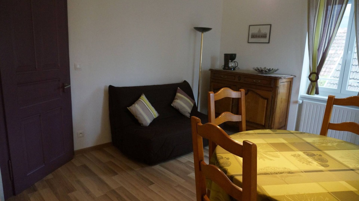 Wintzenheim Apartment | Apartment Wintzenheim center, 1st floor, sleeps 4-6,