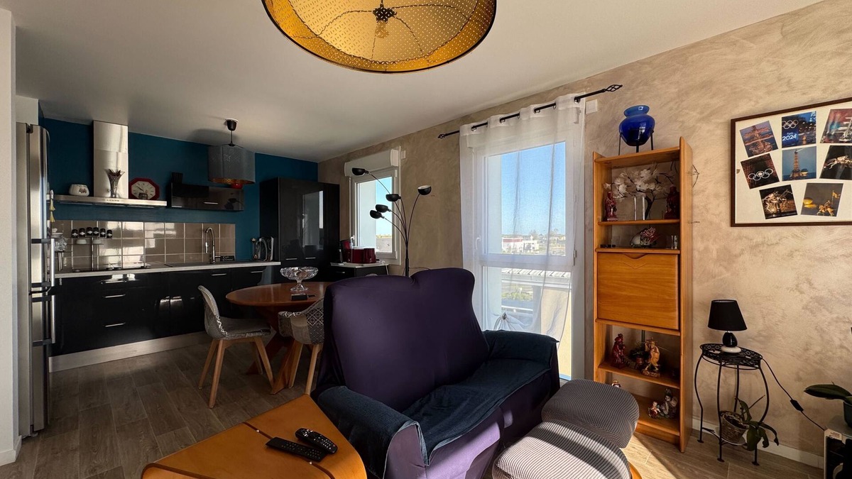 Bieville-Beuville Apartment | Apartment with balcony in Biéville-Beuville
