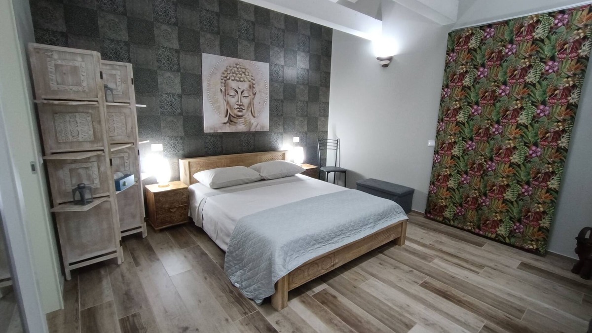 Borgo Montone Apartment | Apartment with a swimming pool and heated hydrimassage pool available