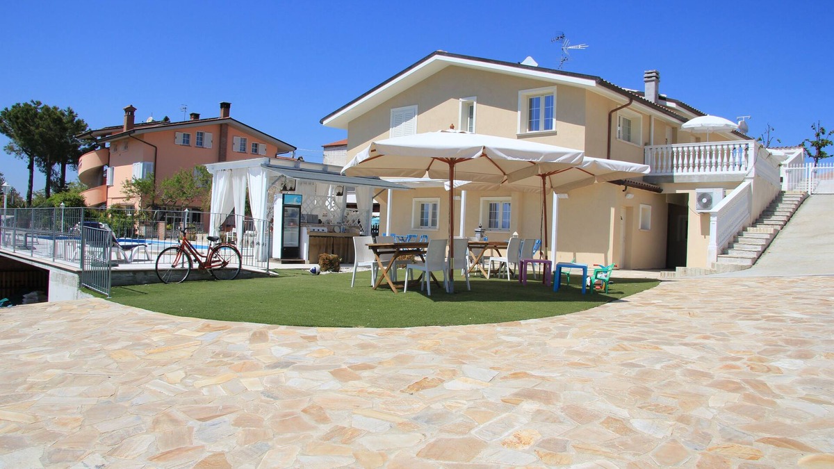 Sant'Omero Apartment | APARTMENT WITH 1 BEDROOM