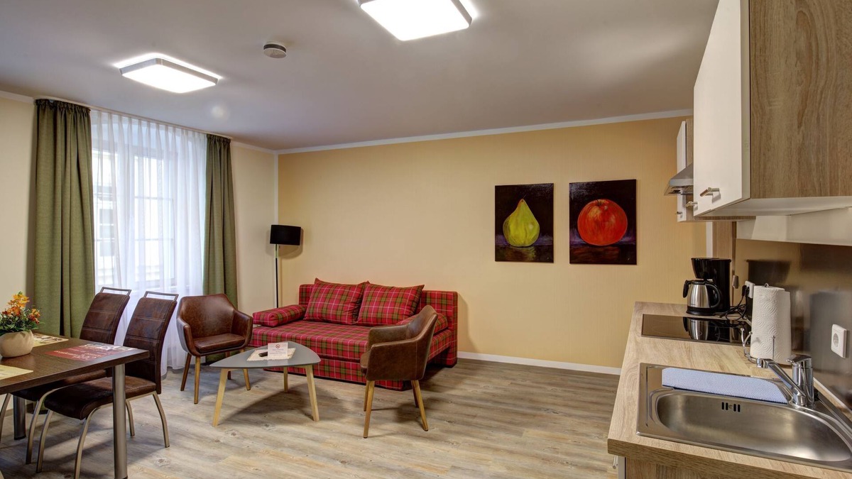 Altstadt Apartment | Apartment with 2 bedrooms, add. Guest WC and Balcony in the old town of Görlitz