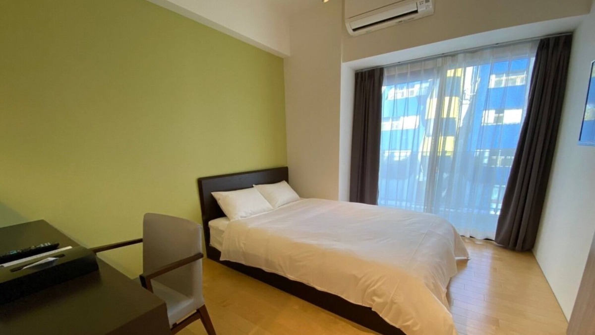 Kujo Apartment | apartment with a double bed near kujo St - 2nd to 10th floor 701 / Osaka Ōsaka