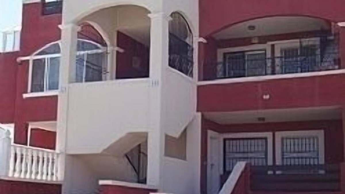 Orihuela Costa Apartment | Apartment with a Large Roof Terrace