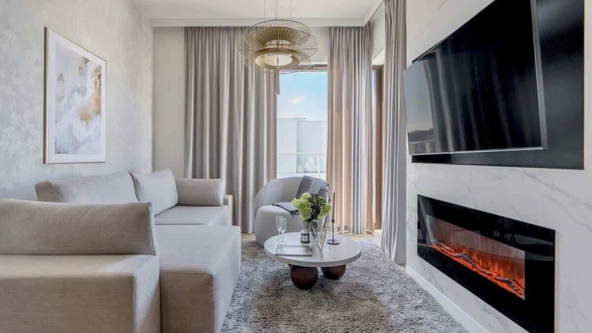Orlinki Apartment | Apartment with a Terrace and River View
