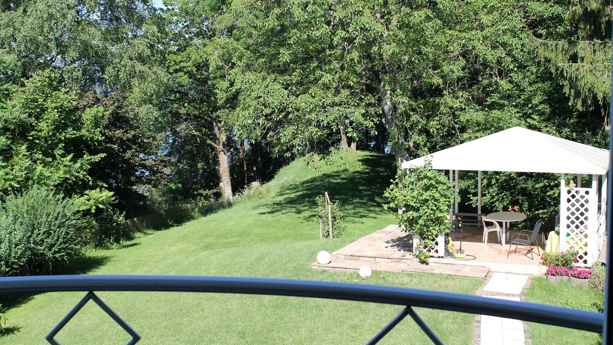 Ueberlingen Apartment | Apartment with a view of the countryside