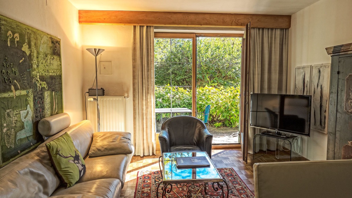 Telfes im Stubai Apartment | Apartment with garden & SWIMMING POOL, pets allowed, mountain railways for free