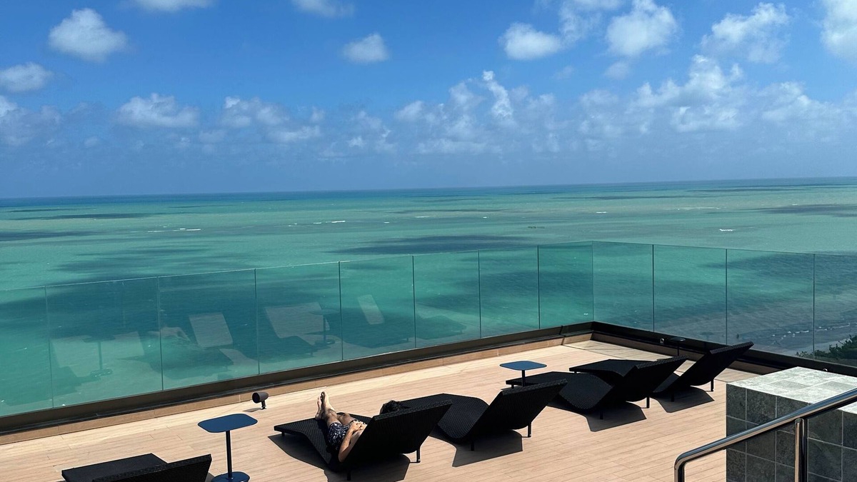 Maceio Apartment | Apartment with balcony, double Wi-Fi, seafront of Pajuçara in Maceió, 24-hour reception