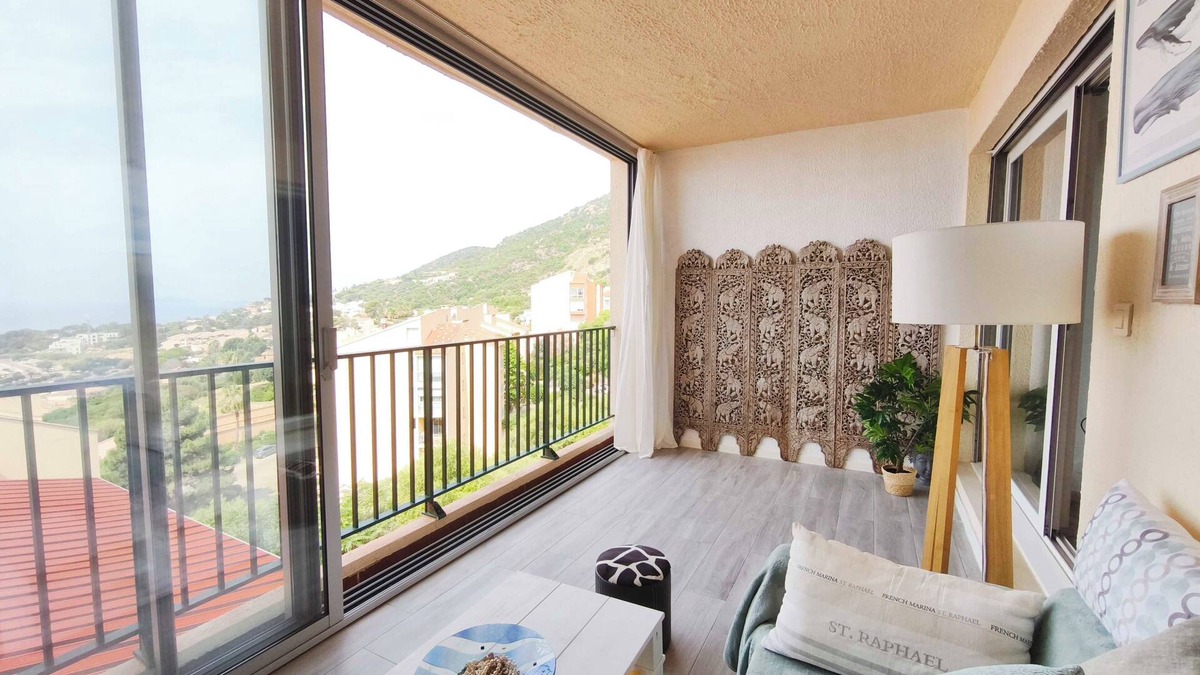 Ajaccio Apartment | Apartment with balcony - sea view