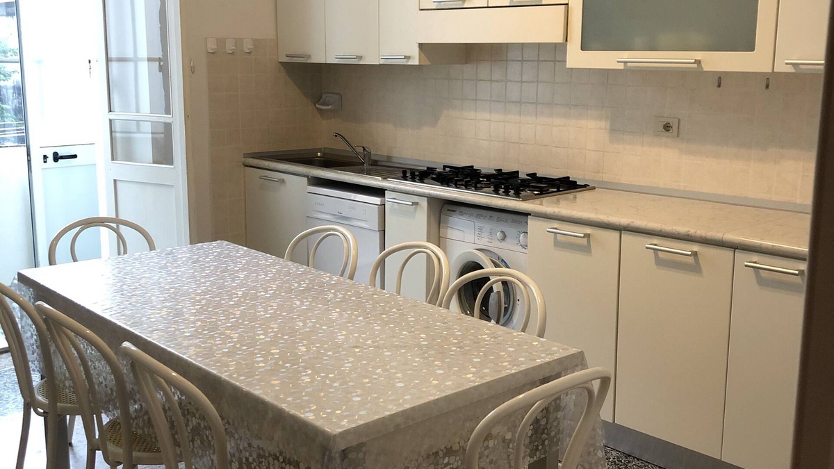 Noli Apartment | Apartment with balcony