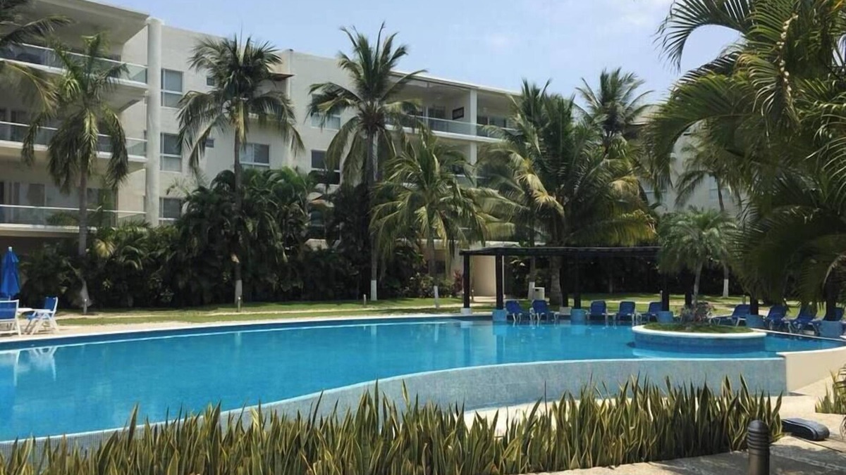 Puente del Mar Apartment | Apartment with Beach Club in Acapulco Diamante