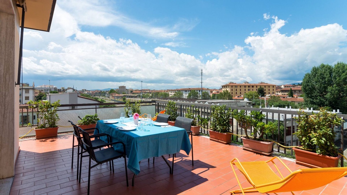 Florence Apartment | Apartment with beautiful terrace in Florence