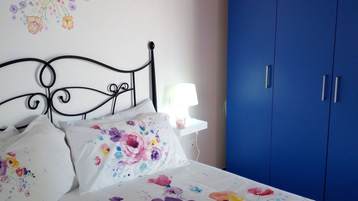 Viddalba House | Apartment with communal pool, garden and terrace overlooking the hills