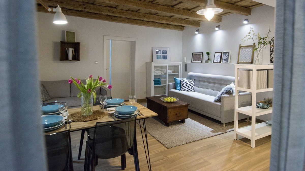 Potzneusiedl Apartment | Apartment with garden + jacuzzi + 3x bikes + WiFi + grill