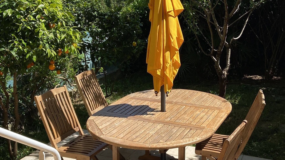 Estanove Apartment | Apartment with garden, communal pool and tennis court 15 minutes from the beach