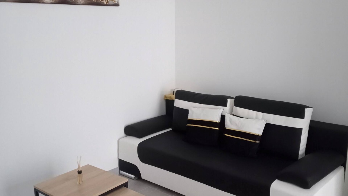 Puyoo Apartment | Apartment with garden and freestanding pool