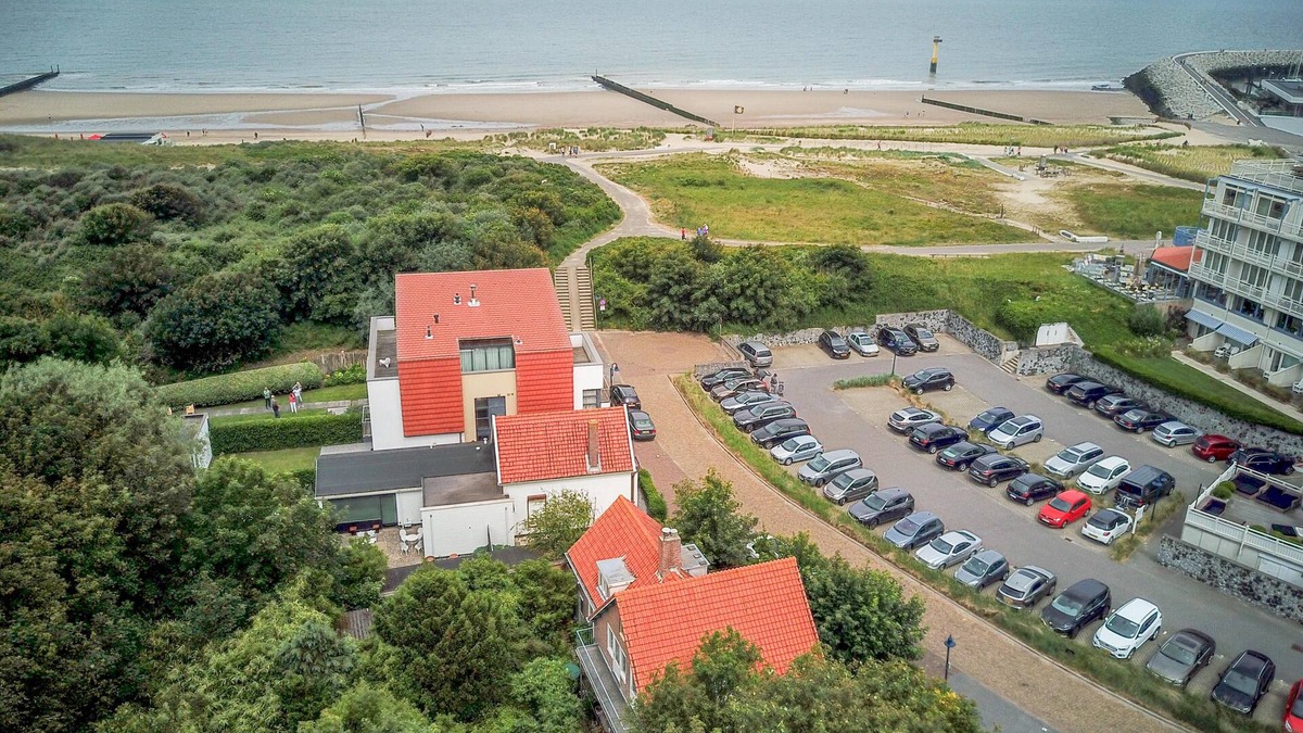 Cadzand-Bad Apartment | Apartment with garden directly at the beach
