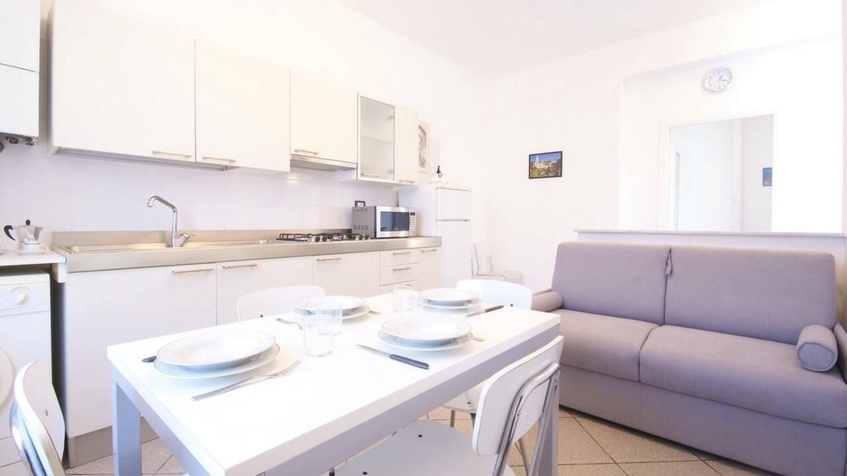 Imperia Apartment | Apartment with garden 150m from beach | Ap08