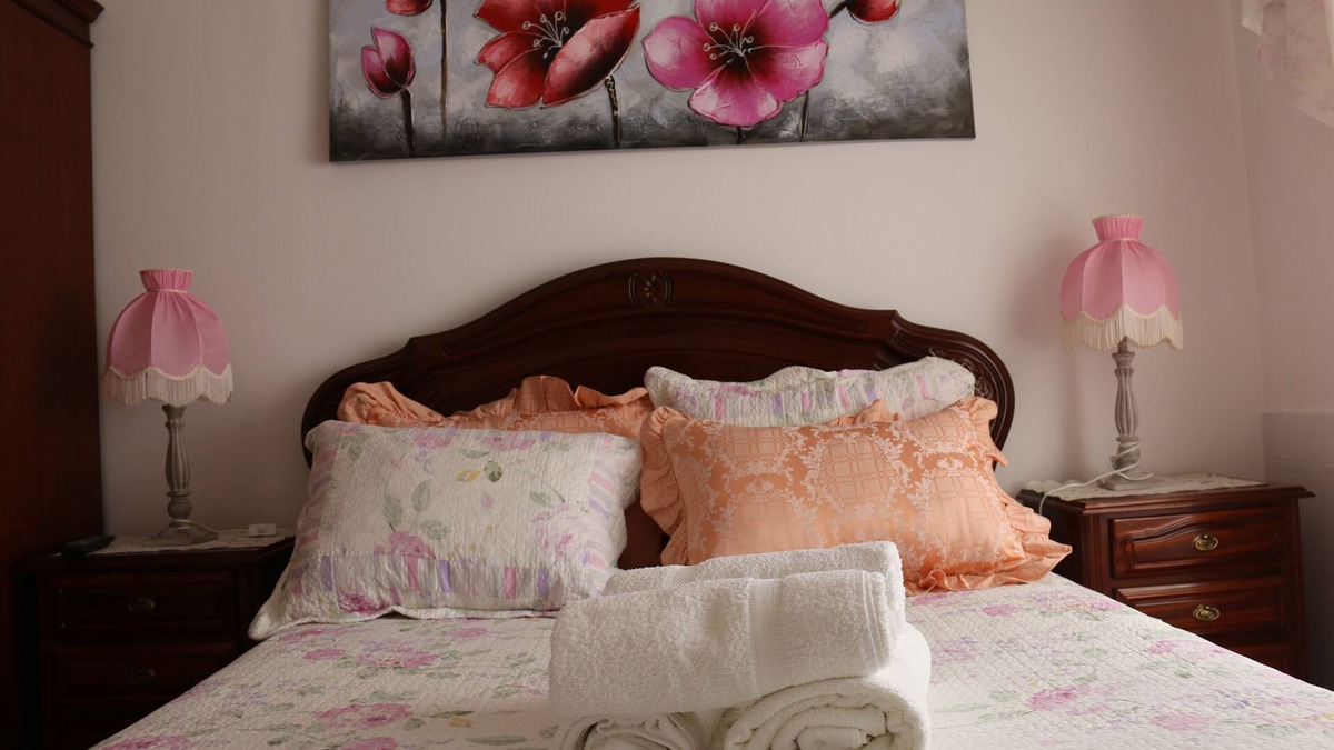 Nazare Apartment | Apartment, with kitchen, bedroom with double bed and bathroom, with total privacy
