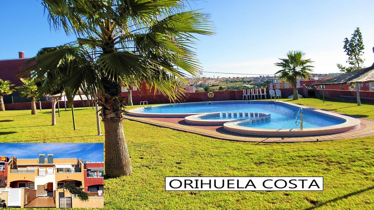 Orihuela Costa Apartment | Apartment with Large Roof Solarium, Pool, Garden, Barbecue, A/C & Wi-Fi