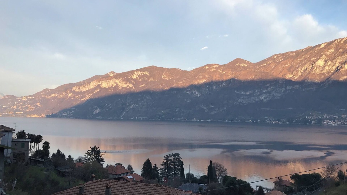 Limonta Apartment | Apartment with lake view and garden 2 steps from Bellagio