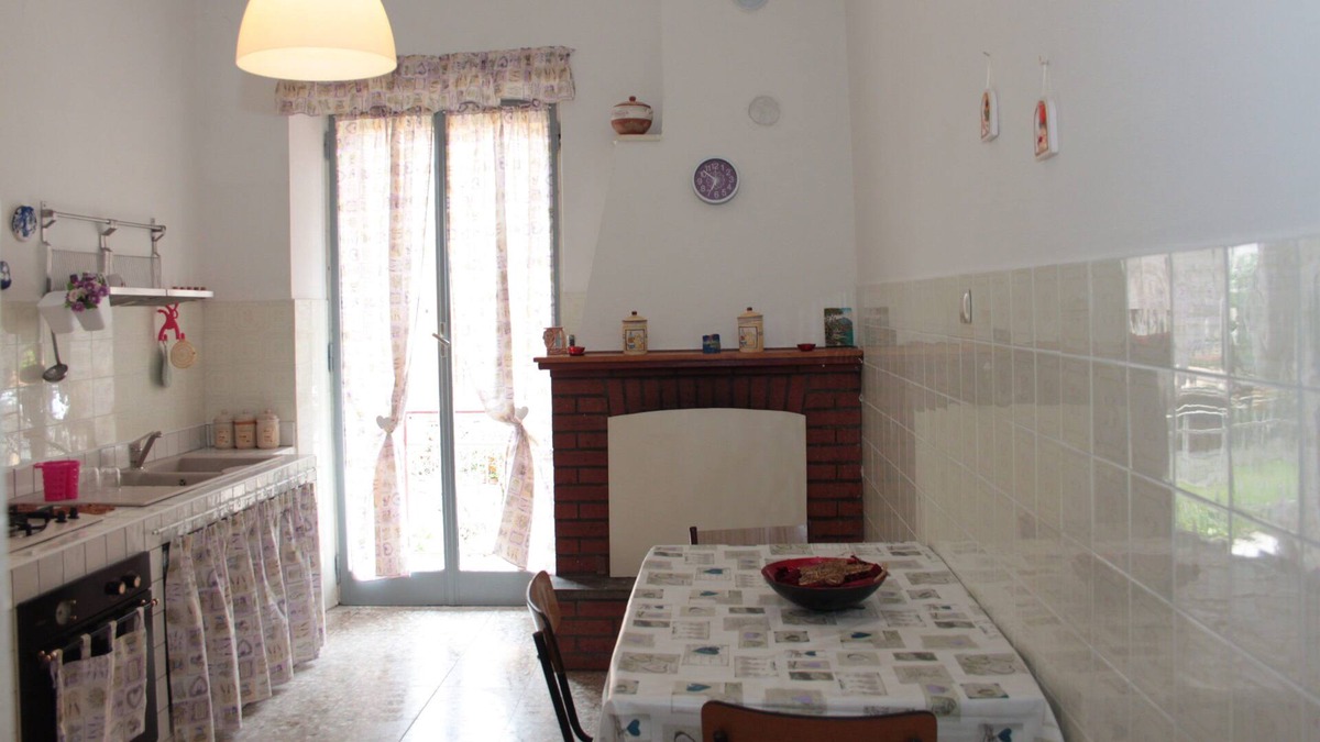 Marta Apartment | apartment with lake view