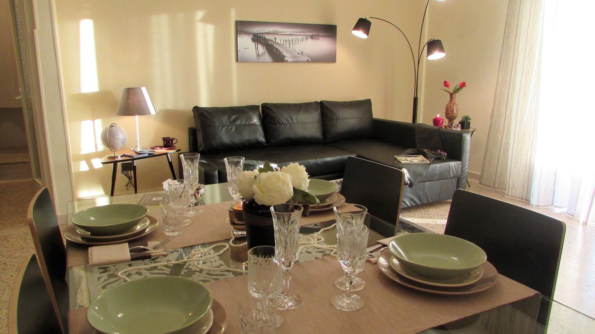 Viadanica Apartment | Apartment With Large Panoramic Terrace For A Full Relaxation Stay