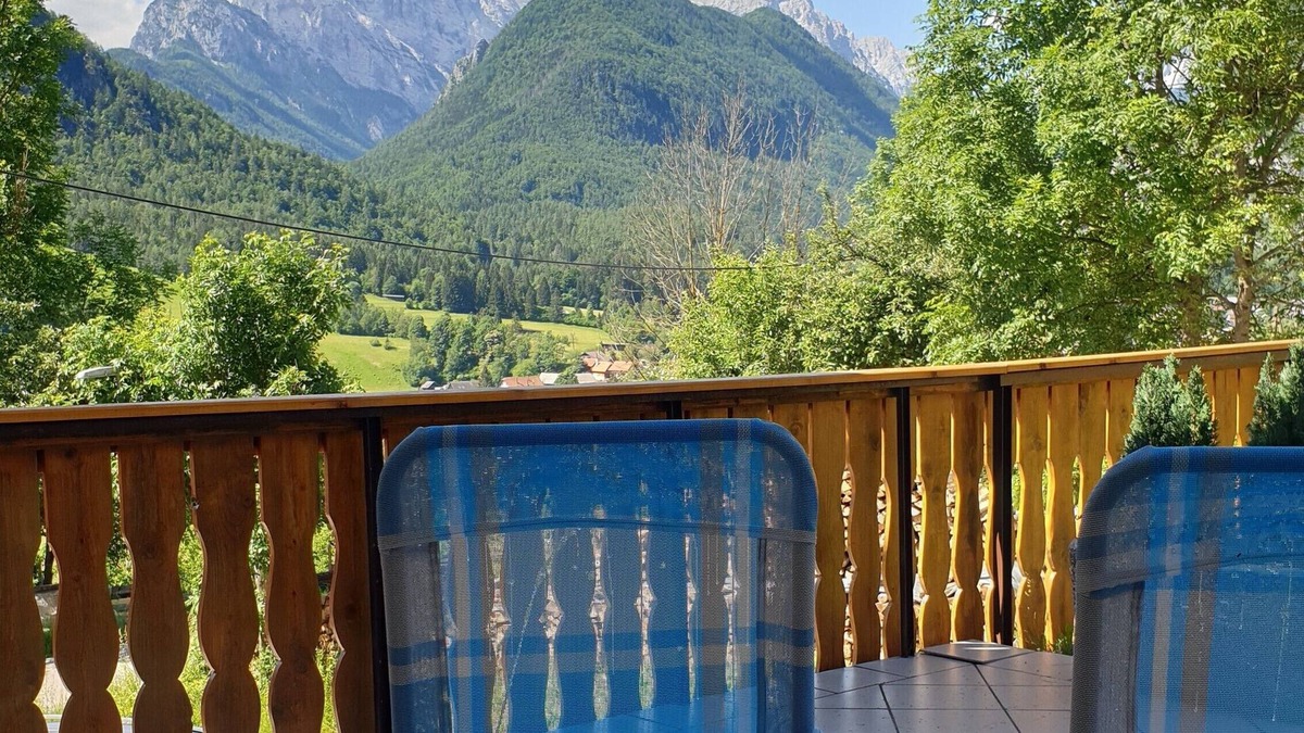 Dovje Apartment | Apartment with mountain view on Triglav, 3 bedrooms