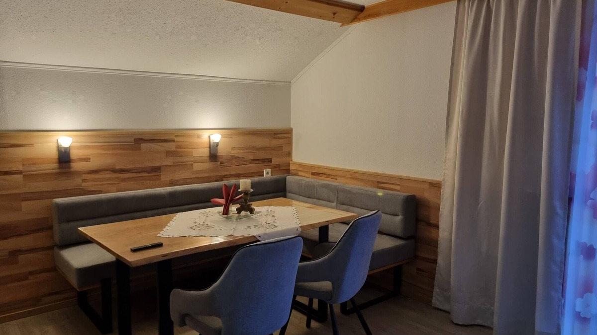 Flattach Apartment | Apartment with mountain views for 4 to 6 people