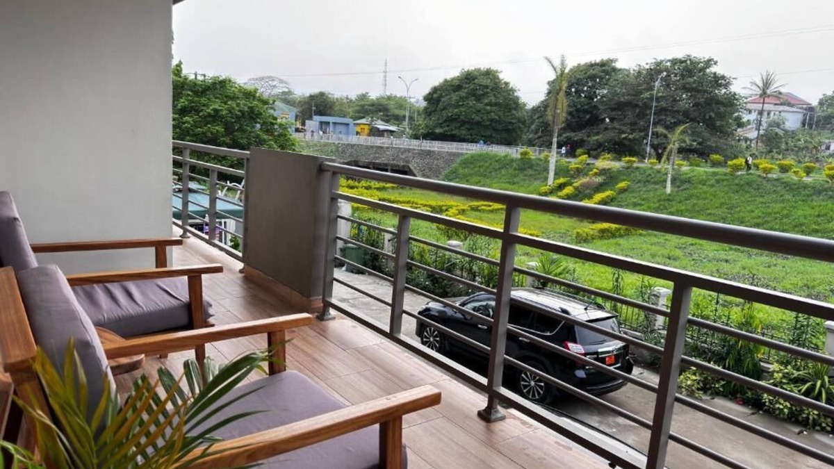 Buea Apartment | Apartment with Mountain View 2 - Akhard Hausnn