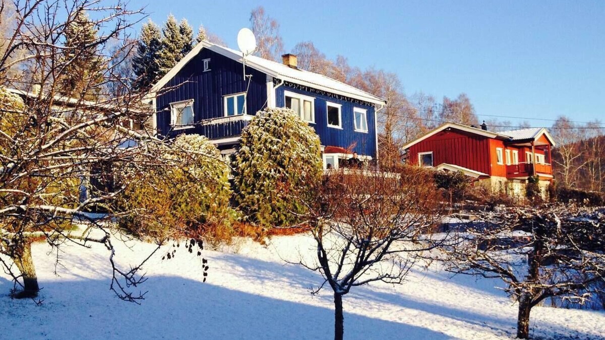 Baerum Apartment | Apartment with own entrance, parking, fast public transport to Oslo city centre