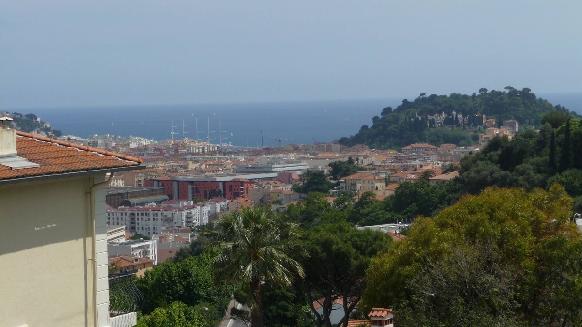 Cimiez Apartment | Apartment with parking, sea view, quiet, in the historic center of Cimiez