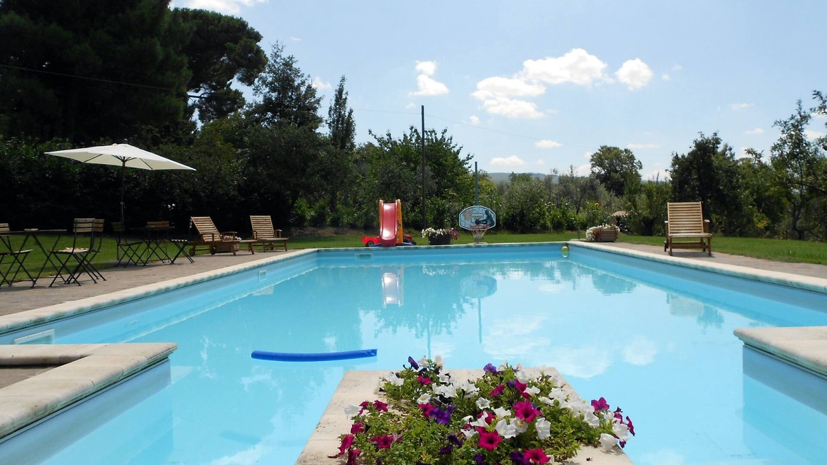 Viterbo House | Apartment with pool in Viterbo