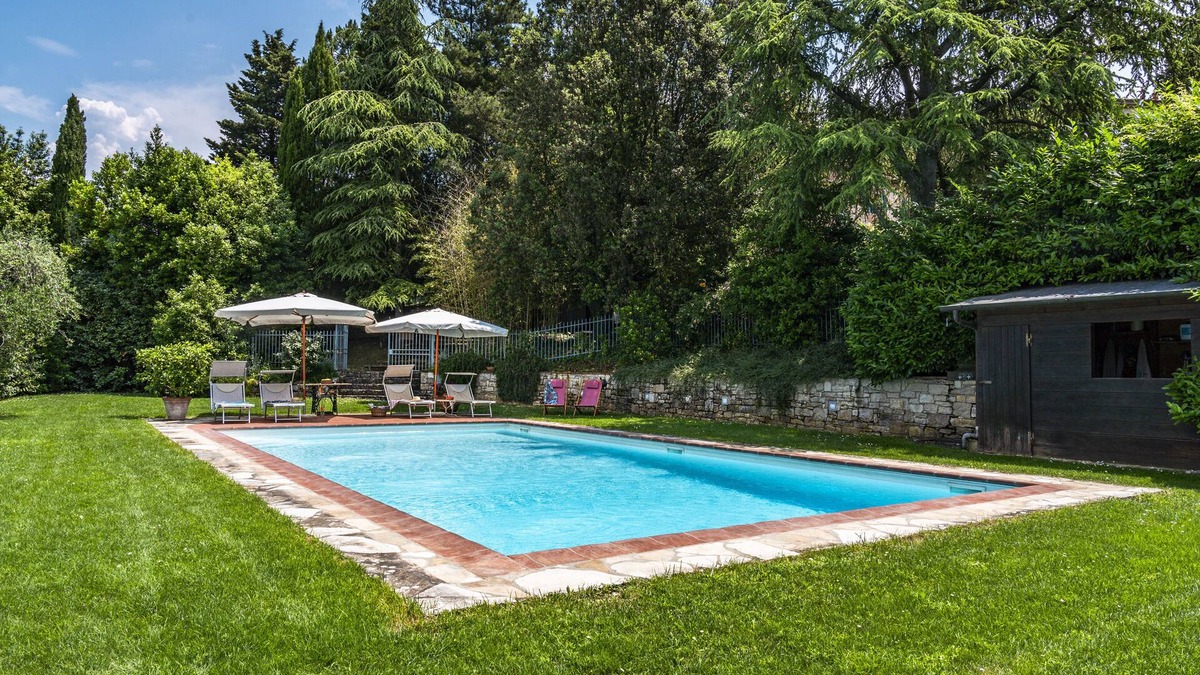 Villamagna House | Apartment with pool and panoramic terrace 2 steps from Florence
