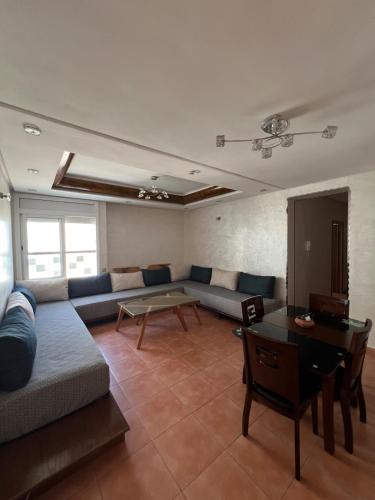 Residence Bab Sebta Apartment | Apartment with pool near beach
