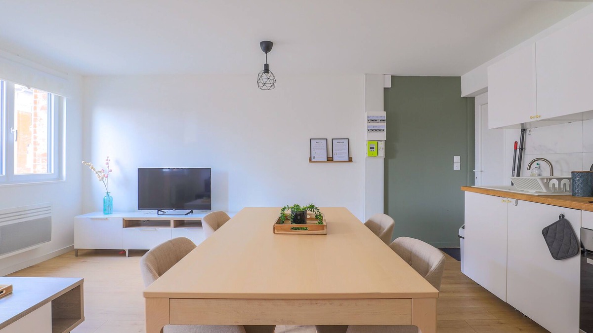 Arras Apartment | Apartment with Private Parking