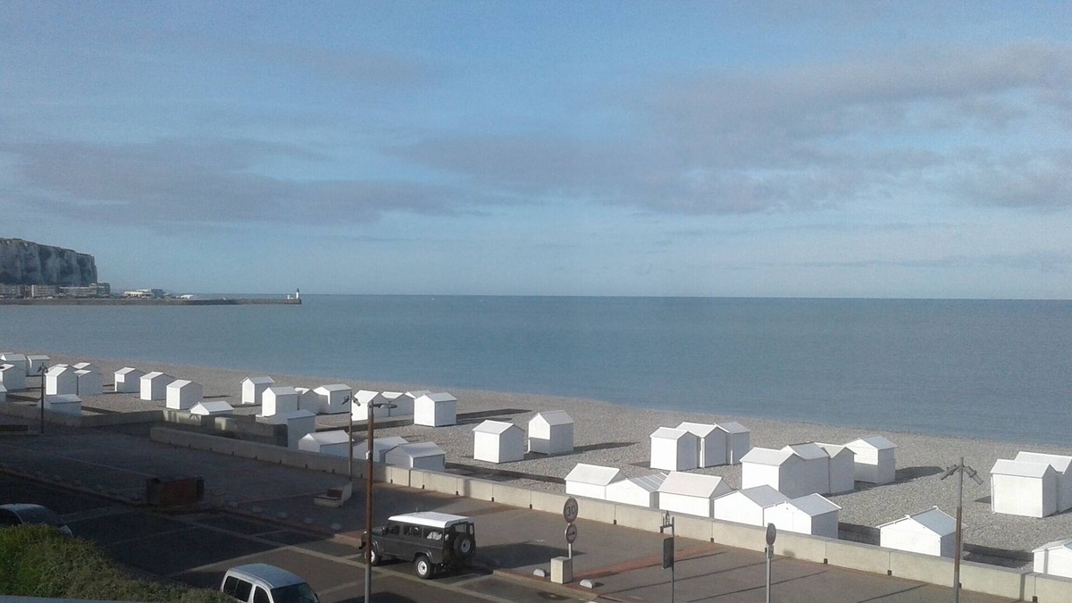 Mers-les-Bains Apartment | Apartment with sea view
