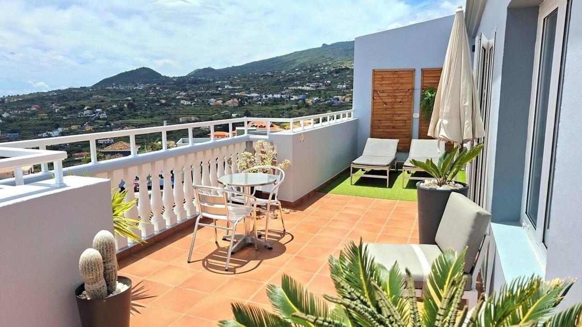 Brena Alta Apartment | Apartment with sea and mountain views. Close to everything and ideal connections.