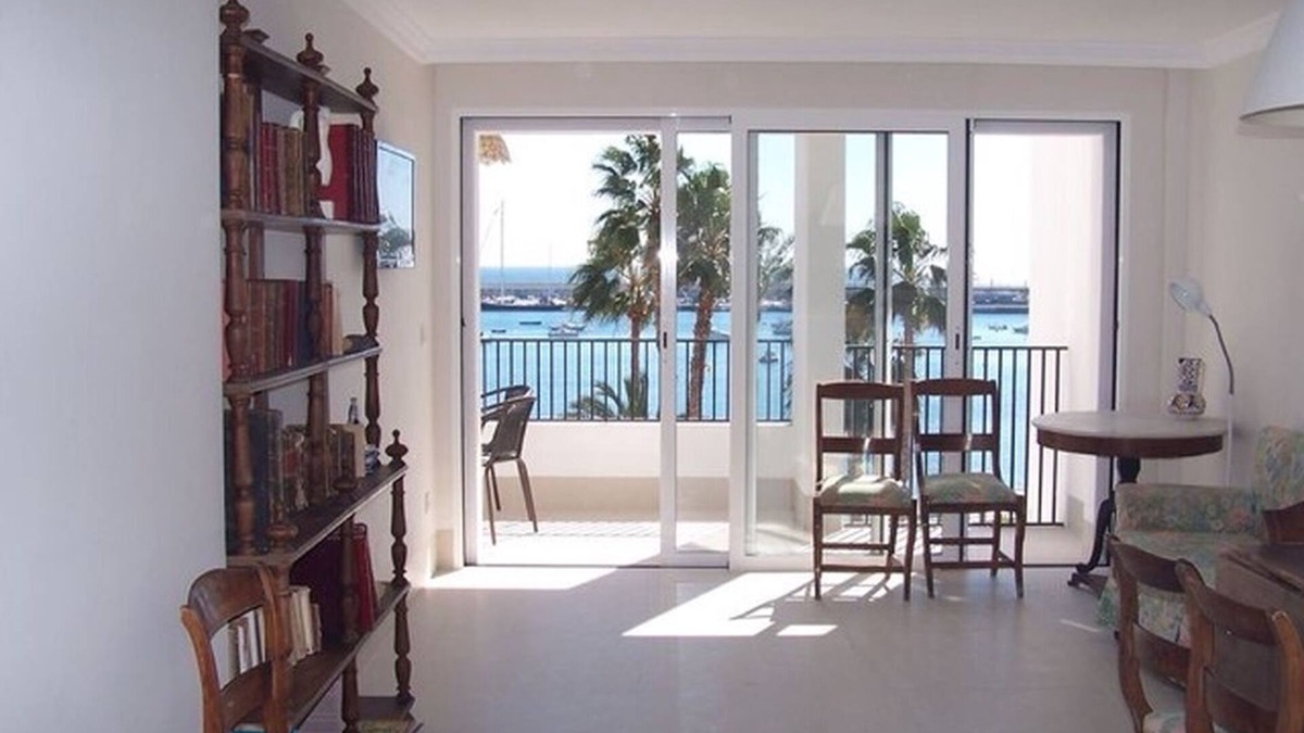 Aguilas House | Apartment with terrace on the seafront