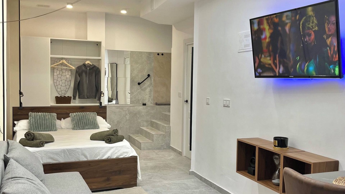 Pla del Bon Repos Apartment | Apartment with terrace next to Plaza de Toros