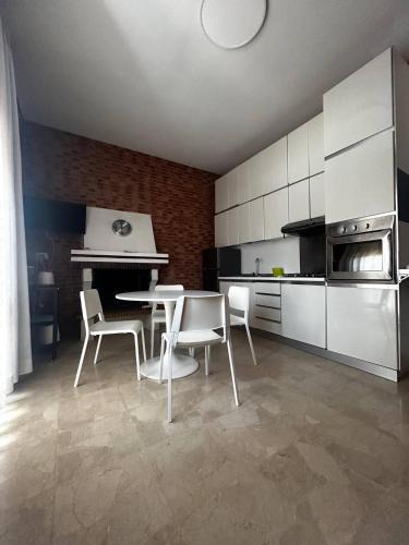 Pineta Apartment | Apartment with Terrace