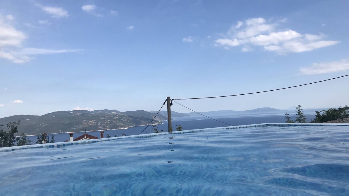 Zagore Apartment | Apartment with XXL terrace and infinity pool !